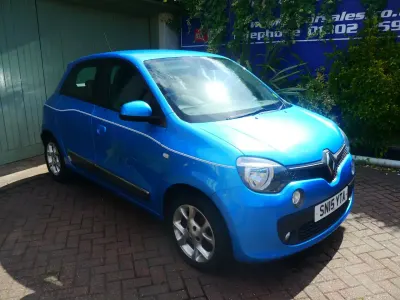 Used Renault Twingo Dynamique 70 HP (51 kW) 2015 Blue Hatchback