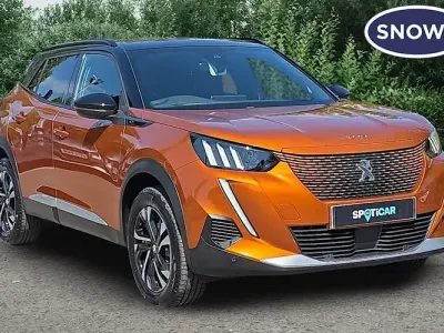 Used Peugeot e-2008 GT 100 kW (136 HP) 2023 Orange fusion SUV