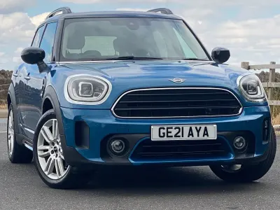 Used Mini Cooper Exclusive 2021 Island blue Hatchback