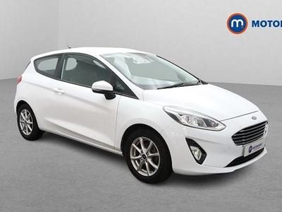 Used Ford Fiesta Zetec 86 HP (63 kW) 2019 White Hatchback