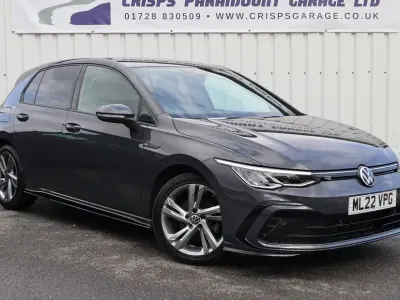 Begagnad VW Golf VIII R-line 150 HK (110 kW) 2022 Grå Halvkombi