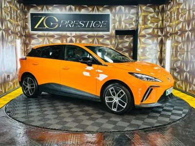 Used MG MG4 EV Trophy 319 kW (435 HP) 2023 Orange Hatchback