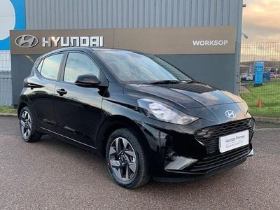 Black New 2025 Hyundai i10 Advanced Hatchback | £14,997 (Good price)