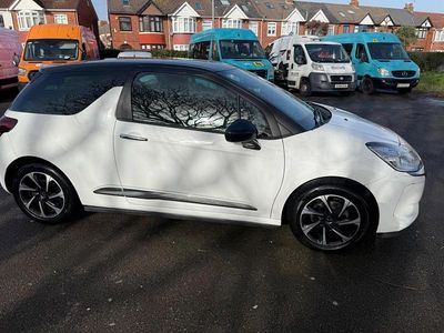 Used DS Automobiles DS3 Elegance 2017 White Hatchback