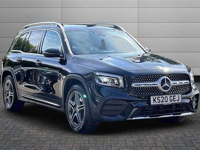 Mercedes GLB220