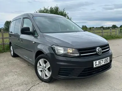 Used VW Caddy Maxi 150 HP (110 kW) 2017 Grey MPV