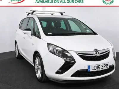 Used Vauxhall Zafira Tourer SRi 140 HP (102 kW) 2015 White MPV