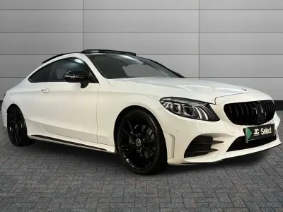 Używany Mercedes C220 AMG Line Premium Plus 191 KM (140 kW) 2019 Biały Coupe