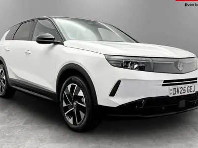 Usado Vauxhall Grandland X Ultimate 136 HP (100 kW) 2025 SUV