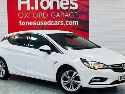 White Used 2019 Vauxhall Astra SRi Hatchback | £8,695 (Fair price)