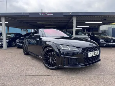 Begagnad Audi TT Black Edition 245 HK (180 kW) 2021 Svart Sportkupé