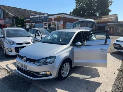 Used VW Polo SE 90 HP (66 kW) 2014 Silver Hatchback
