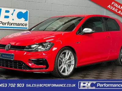 Used VW Golf VII R 2017 Red Hatchback