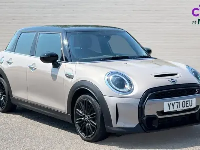 Used Mini Cooper S Comfort 178 HP (130 kW) 2021 Black Hatchback