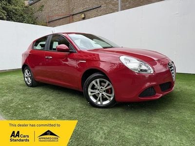 Red Used 2014 Alfa Romeo Giulietta Progression Hatchback | £3,395 (Fair price)