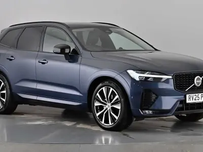 Usado Volvo XC60 Ultra 2025 Azul SUV