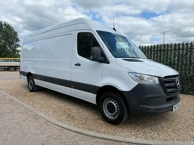 Used Mercedes Sprinter Progressive 150 HP (110 kW) 2023 White Van
