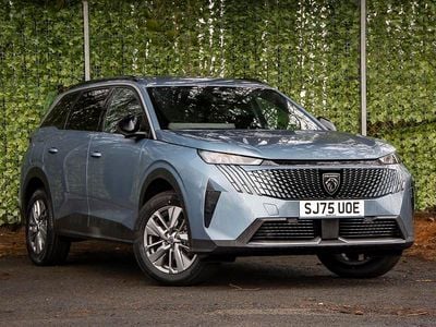 Metallic ingaro blue New 2025 Peugeot 5008 Allure SUV | £29,998 (Super price)