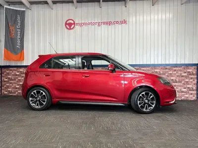 Used MG MG3 106 HP (77 kW) 2017 Red Hatchback