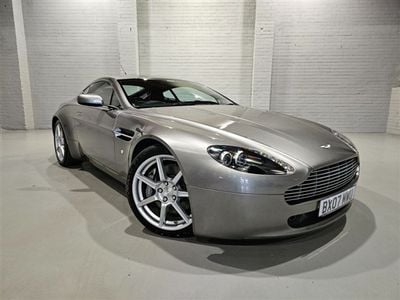 Aston Martin V8 Vantage