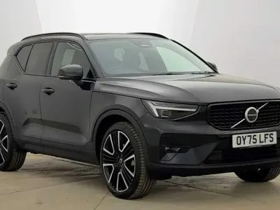 Używany Volvo XC40 Ultra 2025 Czarny SUV
