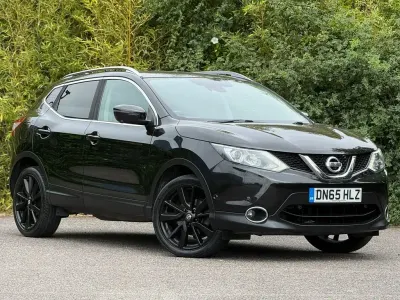 Used Nissan Qashqai Tekna 110 HP (80 kW) 2015 Black SUV