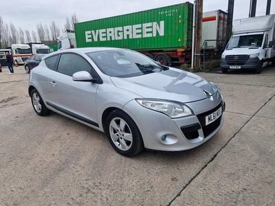 Used Renault Mégane Coupé Dynamique 2011 Silver Coupe