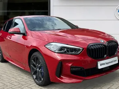Used BMW 118 M Sport 134 HP (98 kW) 2023 Red Hatchback