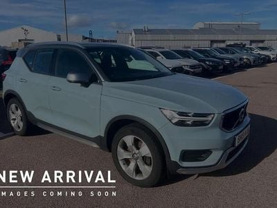 Used Volvo XC40 Momentum 147 HP (108 kW) 2019 Blue SUV