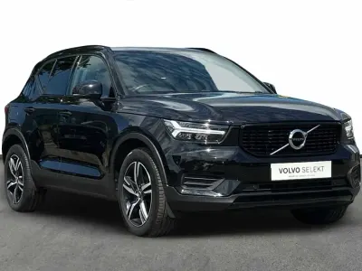 Used Volvo XC40 R-Design 161 HP (118 kW) 2021 Black SUV
