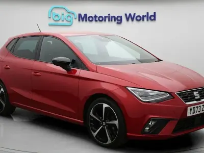 Begagnad Seat Ibiza FR Sport 110 HK (80 kW) 2023 Röd Halvkombi
