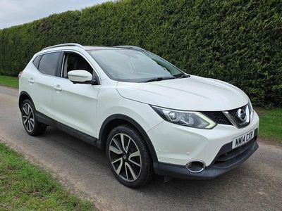Used Nissan Qashqai Tekna 2014 White SUV