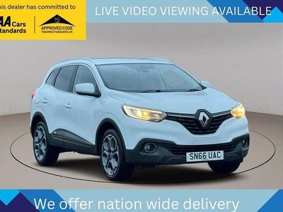 White Used 2016 Renault Kadjar Dynamique SUV | £4,445 (Good price)
