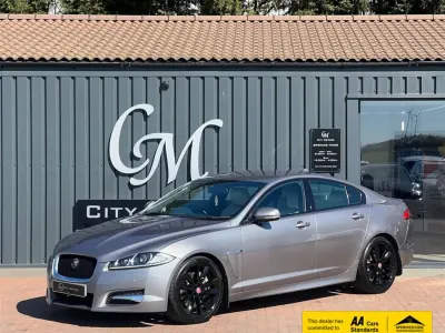 Używany Jaguar XF Portfolio 2014 Szary Sedan/Limuzyna