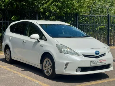 Used Toyota Prius+ 136 HP (100 kW) 2014 White MPV