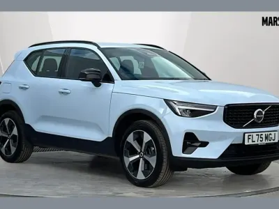 Used Volvo XC40 Plus 161 HP (118 kW) 2025 Blue SUV