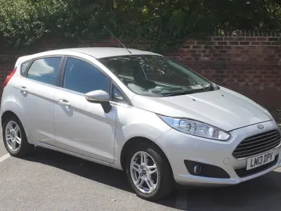 Used Ford Fiesta Zetec 82 HP (60 kW) 2013 Silver Hatchback