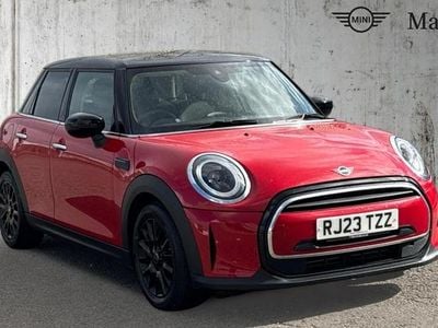 Used Mini Cooper Classic 136 HP (100 kW) 2023 Chili red Hatchback