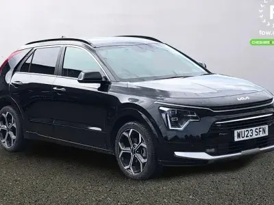 Gebraucht Kia Niro 141 PS (103 kW) 2023 Schwarz SUV