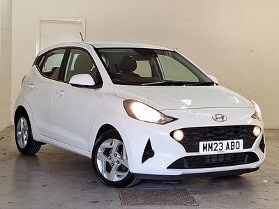 Używany Hyundai i10 SE 67 KM (49 kW) 2023 Biały Hatchback
