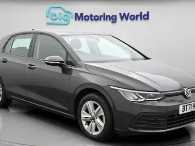 Używany VW Golf VIII Life 131 KM (96 kW) 2024 Hatchback
