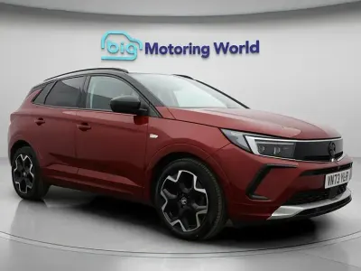 Second-hand Vauxhall Grandland X Ultimate 130 CP (95 kW) 2023 Roșu SUV