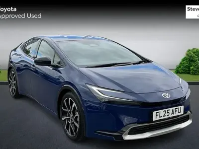 Used Toyota Prius 223 HP (164 kW) 2025 Blue Hatchback