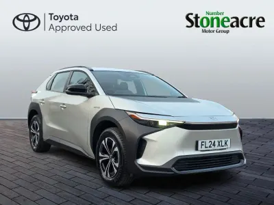 Usado Toyota bZ4X PURE 150 kW (204 CV) 2024 Plateado SUV