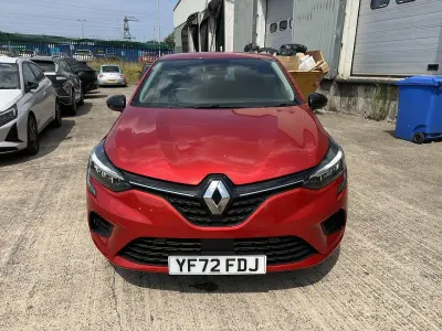 Used Renault Clio Evolution 89 HP (65 kW) 2023 Red Hatchback
