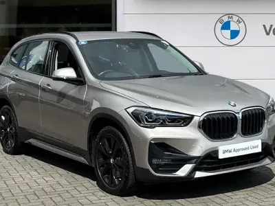 Begagnad BMW X1 Sport Line 192 HK (141 kW) 2022 Silver SUV