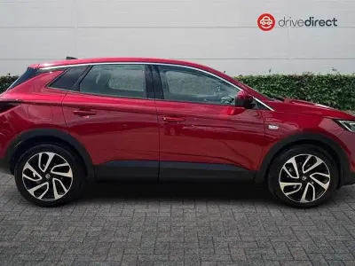 Used Vauxhall Grandland X Elite 130 HP (95 kW) 2019 Red SUV