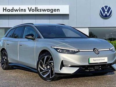 Silver Used 2025 VW ID.7 Pro Estate | £40,995 (Good price)