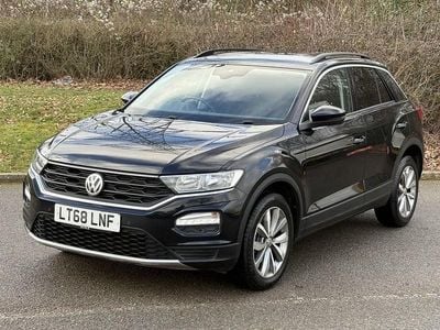 Black Used 2018 VW T-Roc SE SUV | £11,700 (Fair price)
