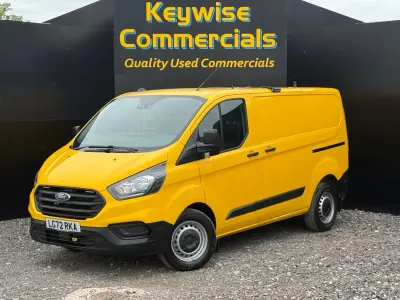 Begagnad Ford Transit Custom 130 HK (95 kW) 2022 Gul Van